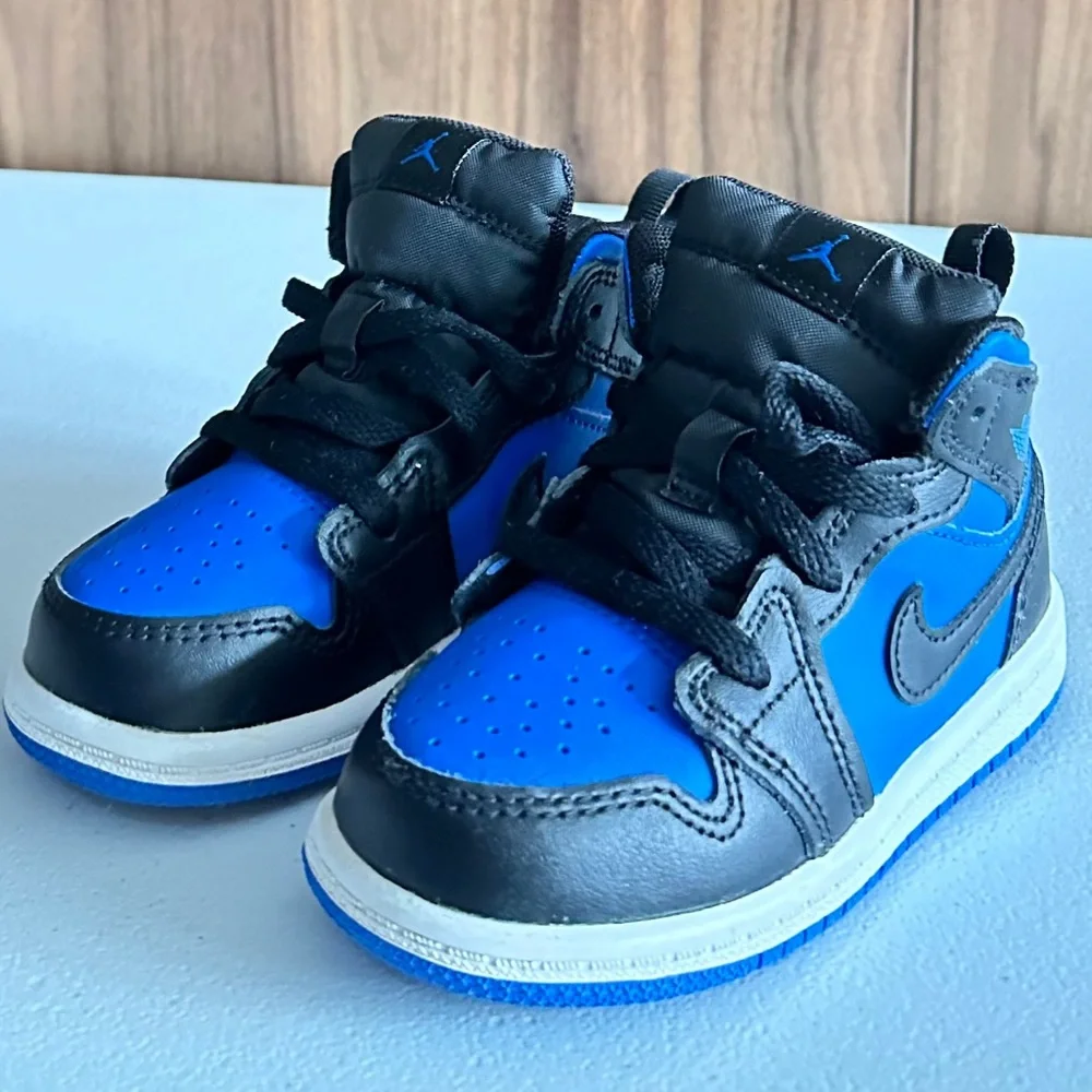 Jordan 1 Mid ‘Royal Blue’ toddler size 7C - Picture 4 of 16